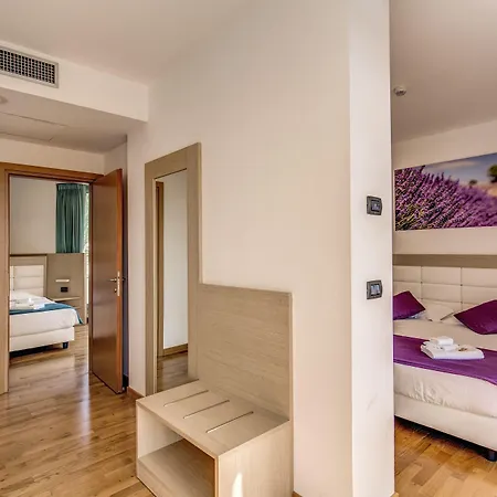 Ginevra Palace 3* Rome