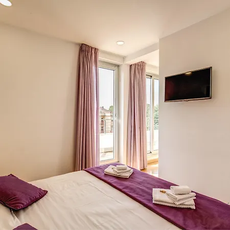 Ginevra Palace 3*
