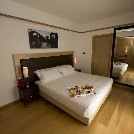 Отель Ginevra Palace Рим