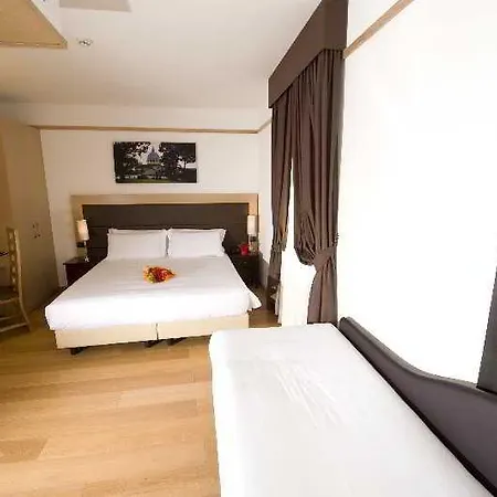 Ginevra Palace ホテル ローマ